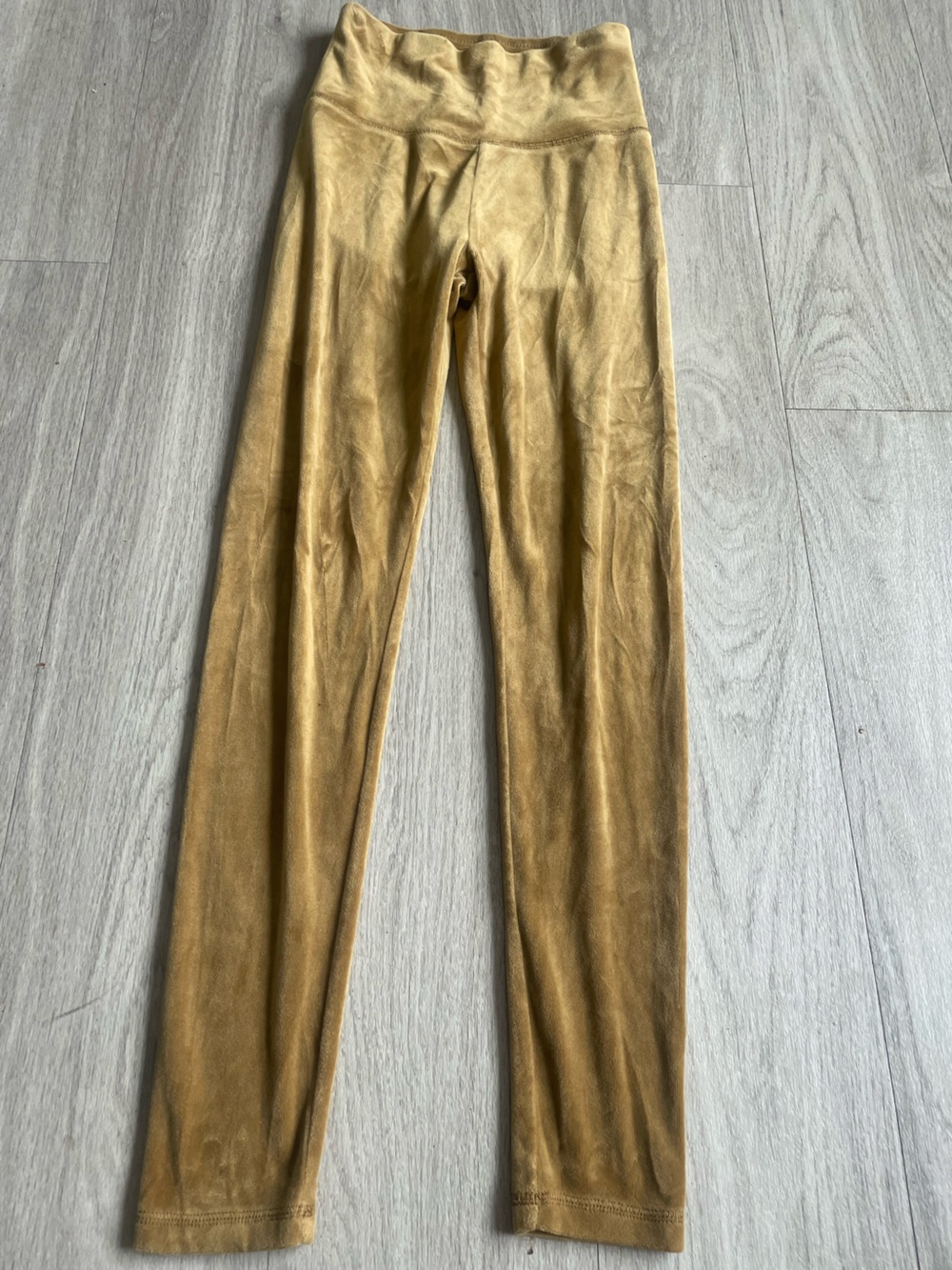 Velvet High-Waist Leggings in Mustard Yellow